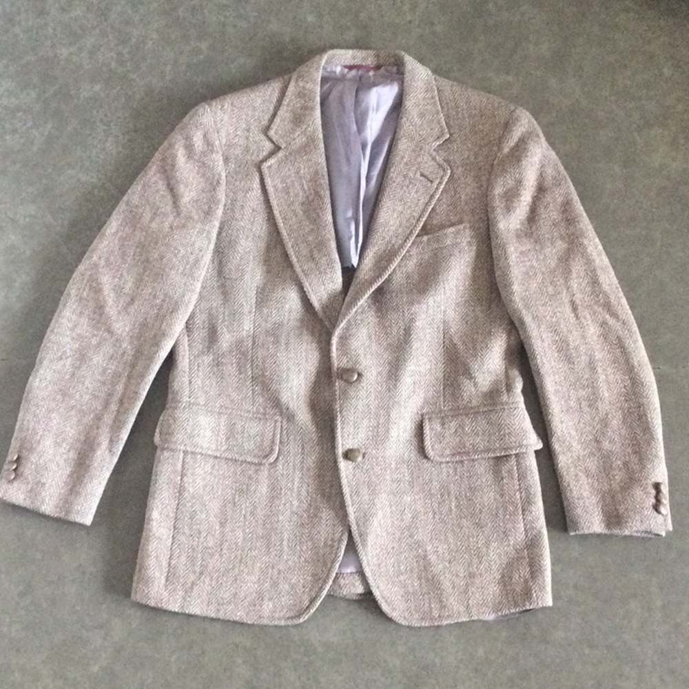 Vtg Jos A. Bank Harris Tweed Herringbone Sport Coat Blazer w/ Leather Buttons